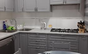 Nur Apartment